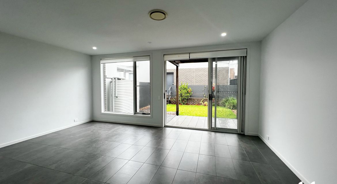 Denham Court 209 Jamboree Avenue