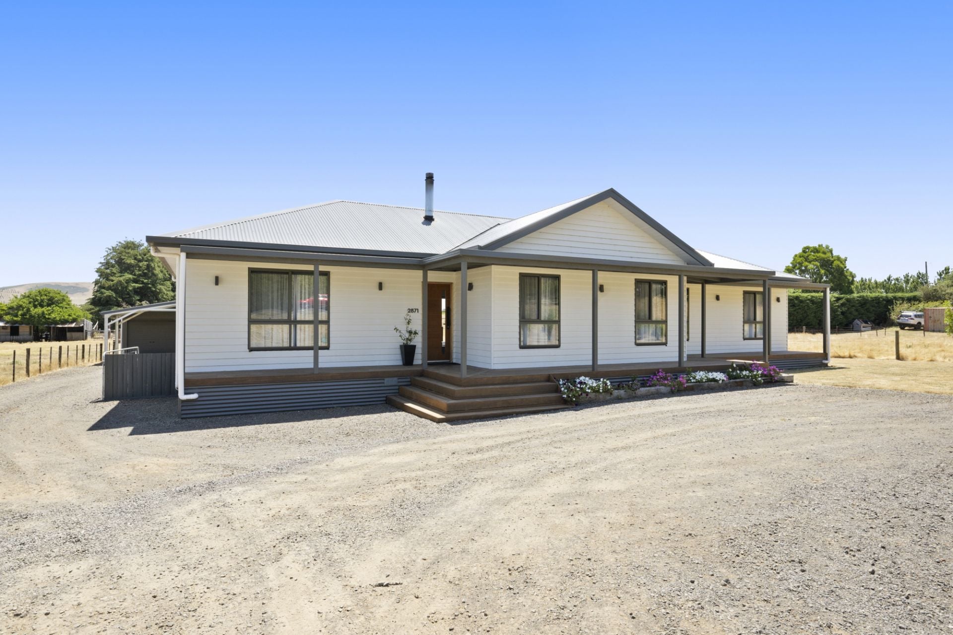 2871 Midland  Highway, Newlyn North, Newlyn North - Thumbnail 2