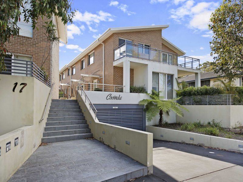 2/17 Jacaranda Road CARINGBAH 2229