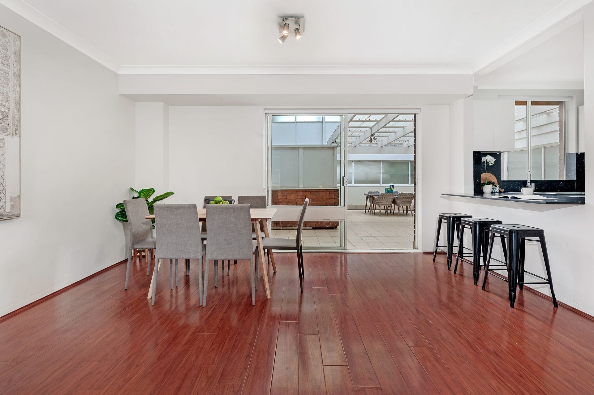 12/17-19 Edgeworth David Avenue, Hornsby, Hornsby - Thumbnail 4
