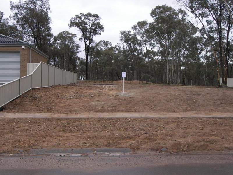 178&185/ Manna Gum Drive Epsom VIC, Epsom - Thumbnail 3