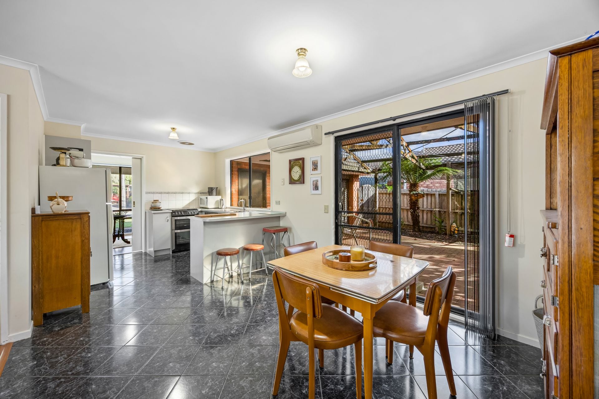 87 Marie Crescent, Wendouree, Wendouree - Thumbnail 5