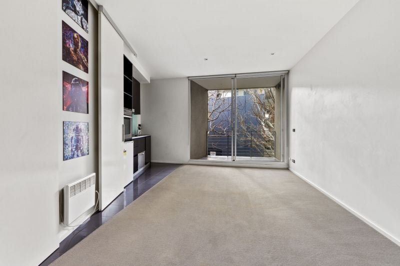 8/186 Barkly Street, St Kilda - Thumbnail 2