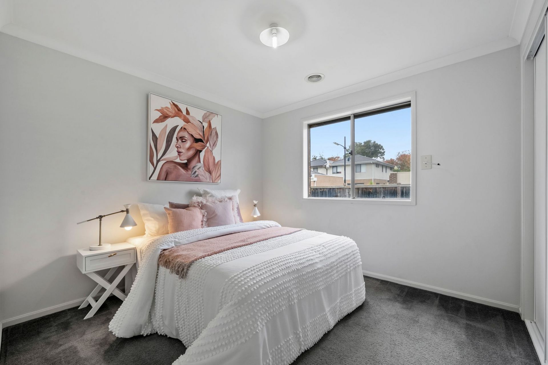 Perfectly Positioned Family Living with Lifestyle Convenience