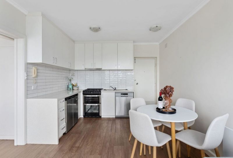 18/54 Balston Street, Balaclava - Thumbnail 4