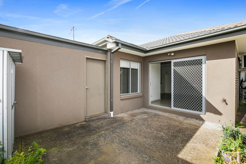 3/2 Hamilton Court, Lalor