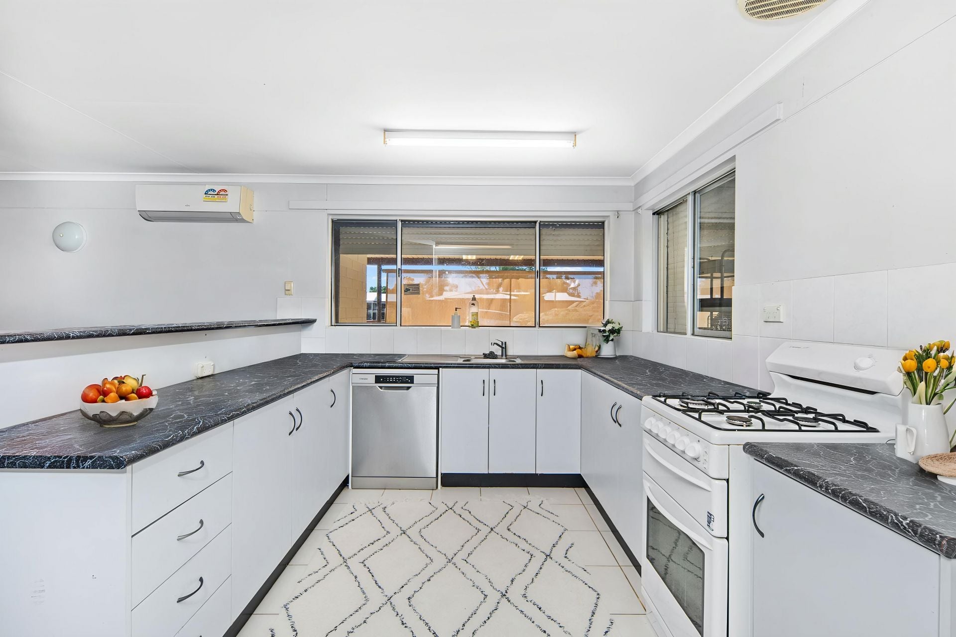 105 Dixon Road Braitling NT, Braitling - Thumbnail 4