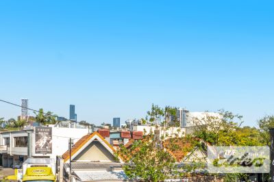 MODERN RETAIL/OFFICE OPPORTUNITY IN THE HEART OF ROSALIE VILLAGE