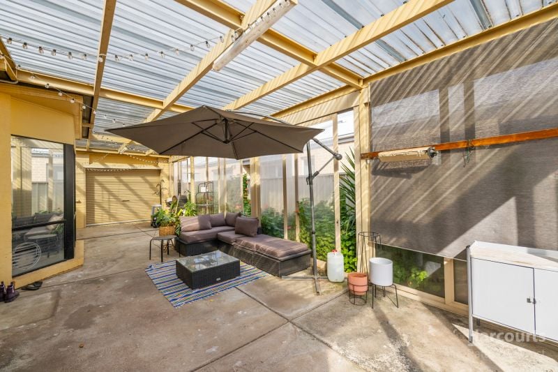 11 Hepburn Way, Caroline Springs