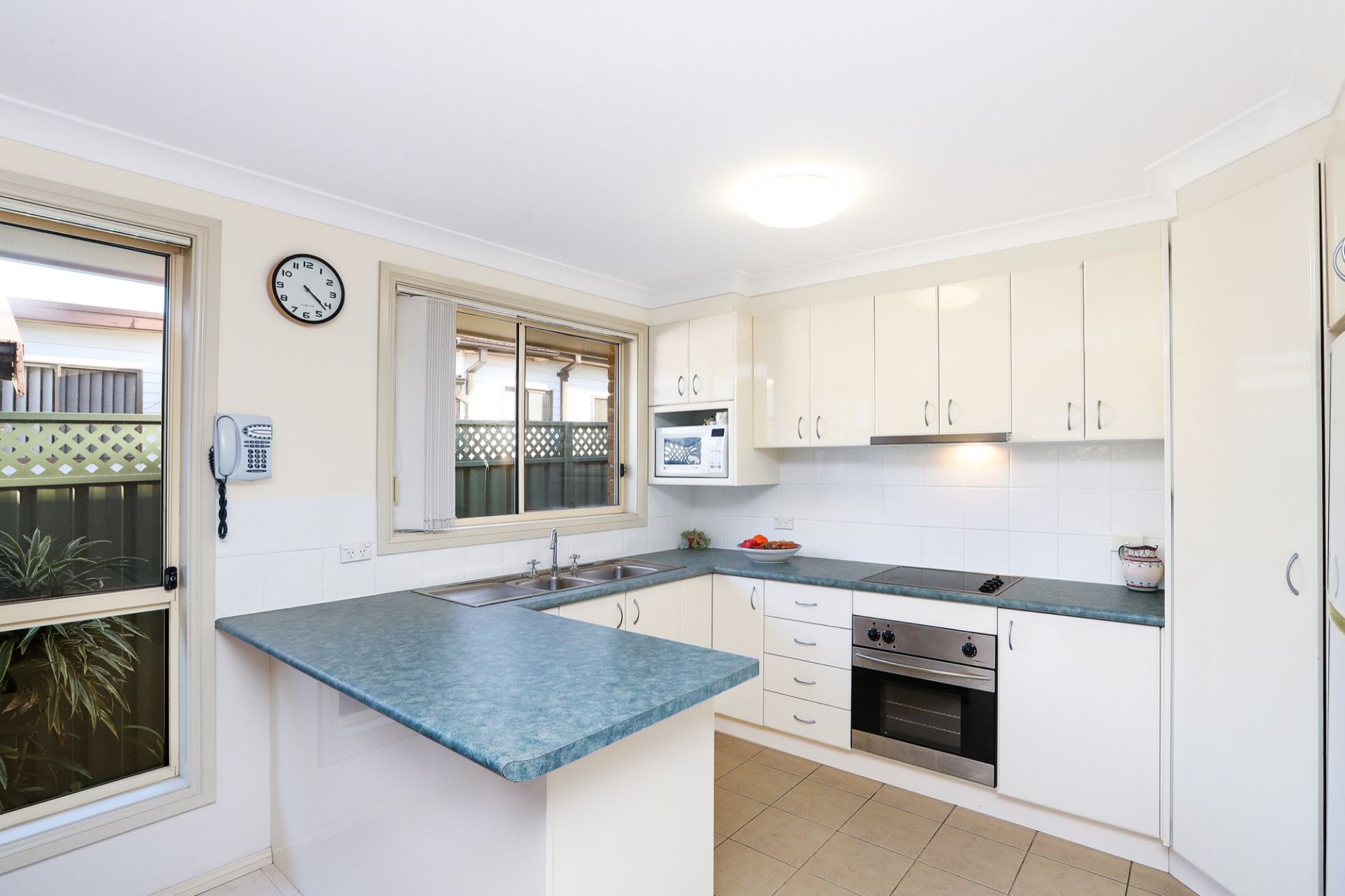 2/10 Grenville Avenue, CARINGBAH, Caringbah - Thumbnail 4