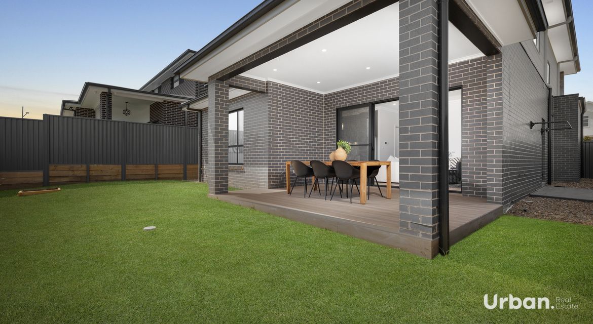 Glenmore Park 19 Shorthorn Avenue