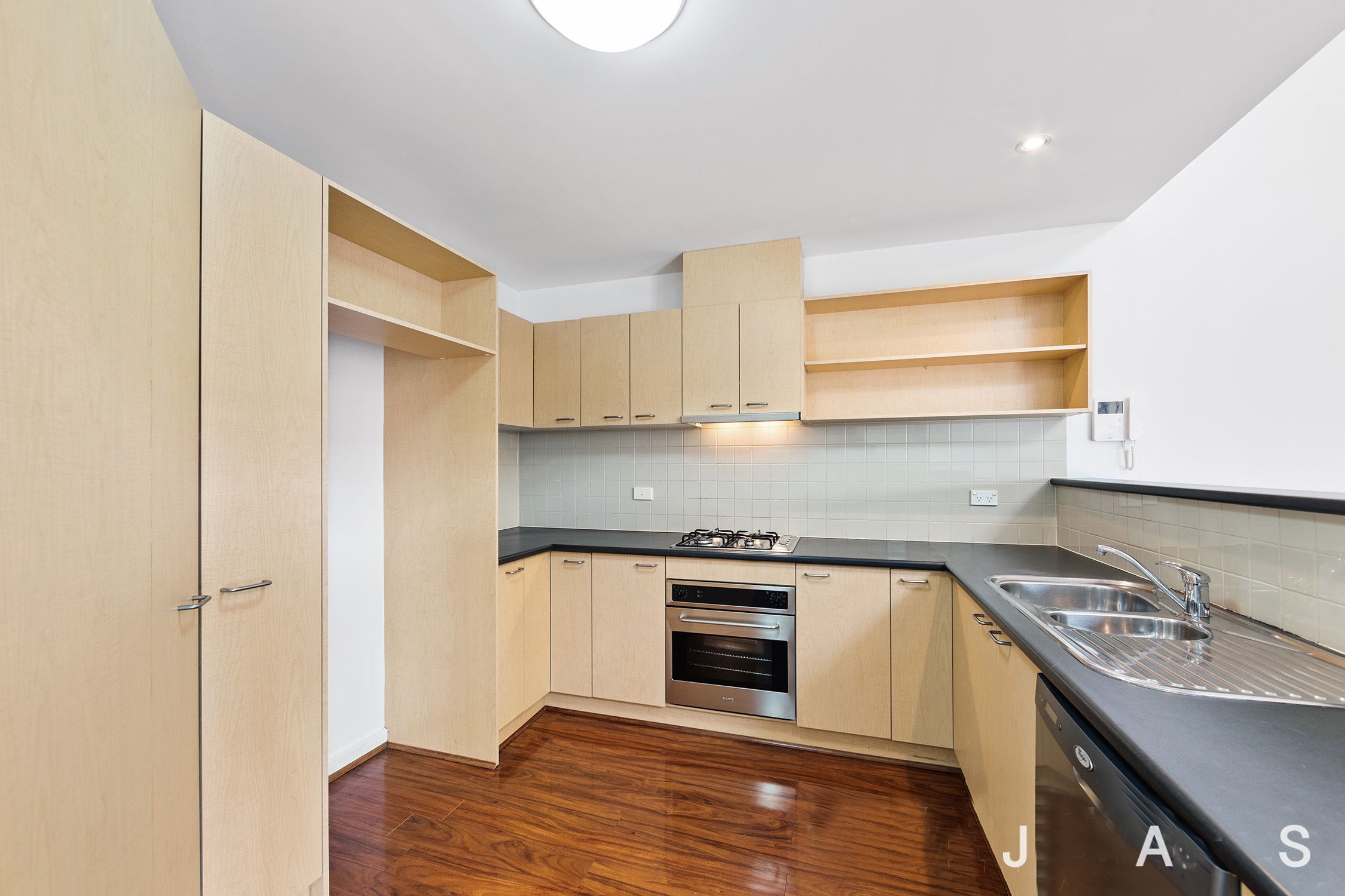 32/1 Gatehouse Drive Kensington VIC, Kensington - Thumbnail 3