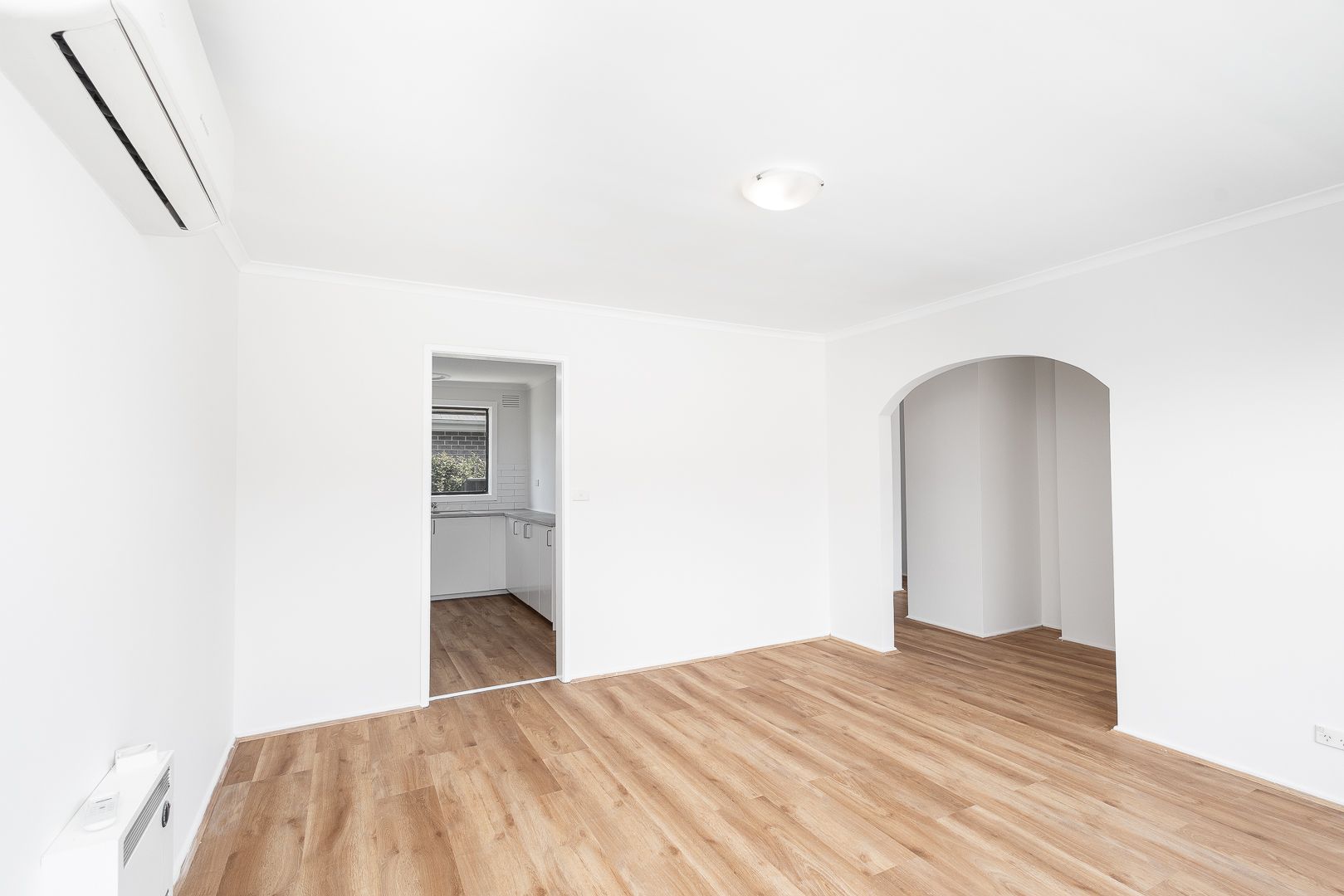 Neat Two-Bedroom Unit in Prime Lalor Location