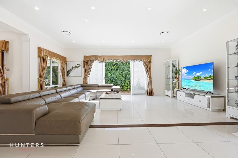 111 Chepstow Drive, Castle Hill