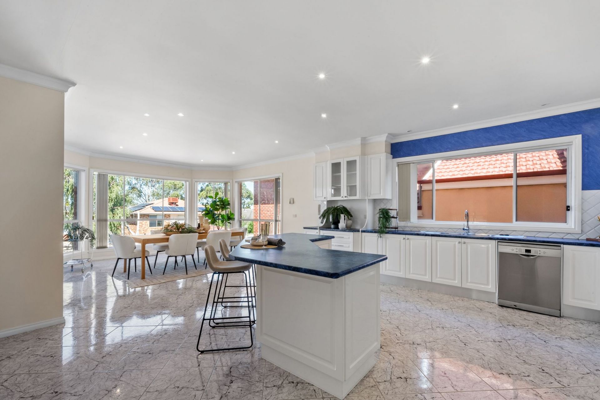Family Scale Living in a Blue-Chip Mill Park Pocket