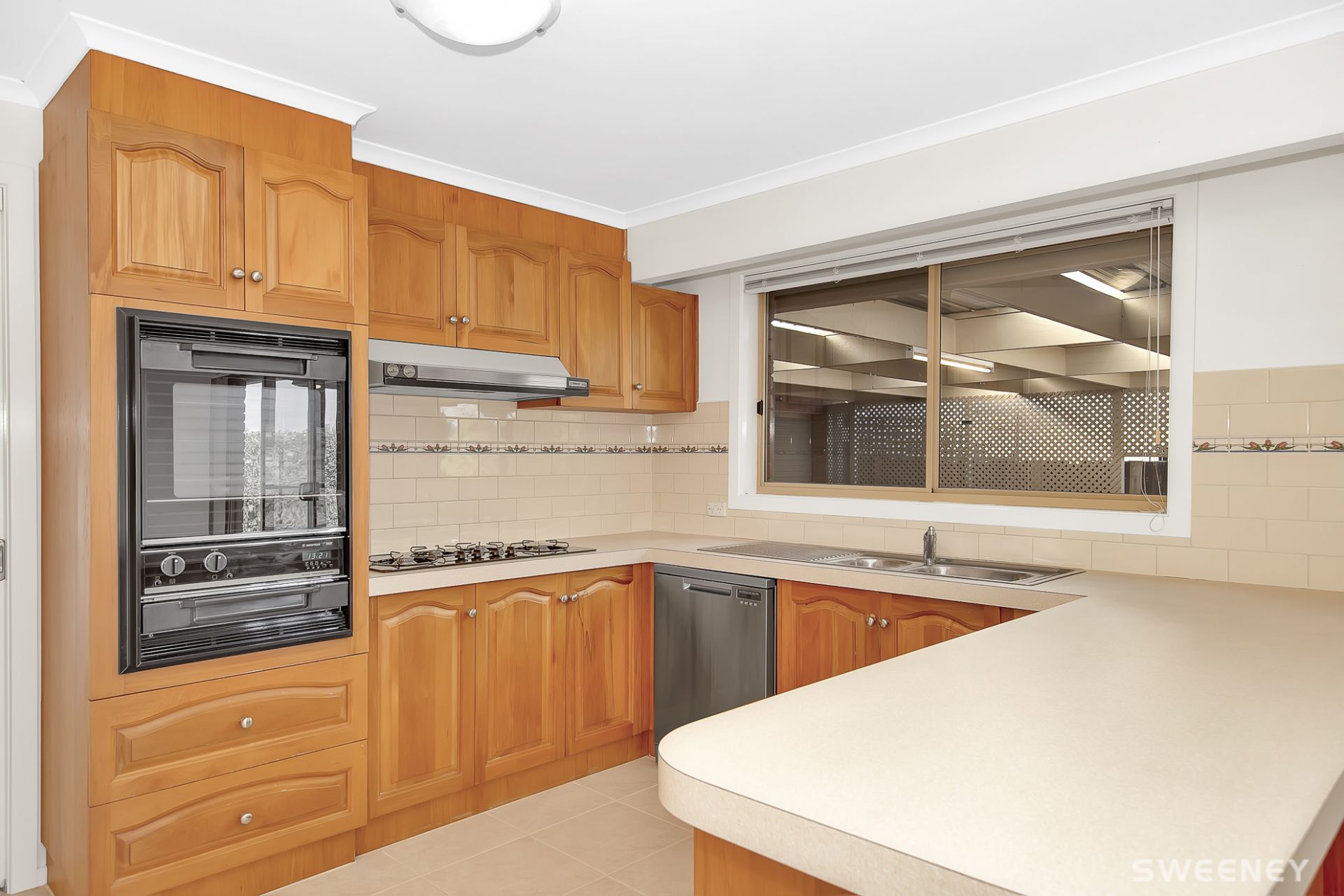 15 Hakea Court, Altona Meadows - Thumbnail 8