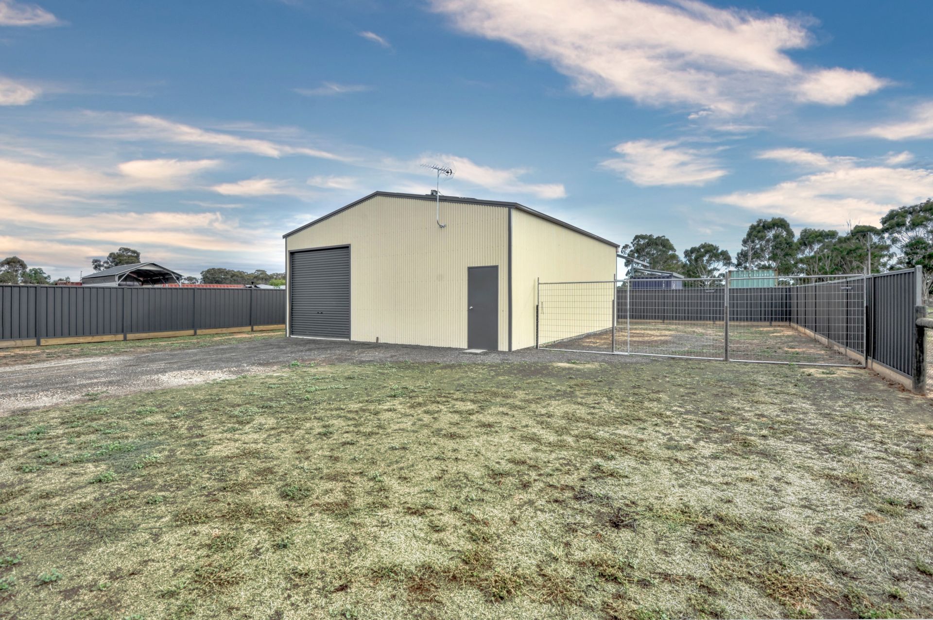 10 Gladstone Street, Talbot - Thumbnail 3