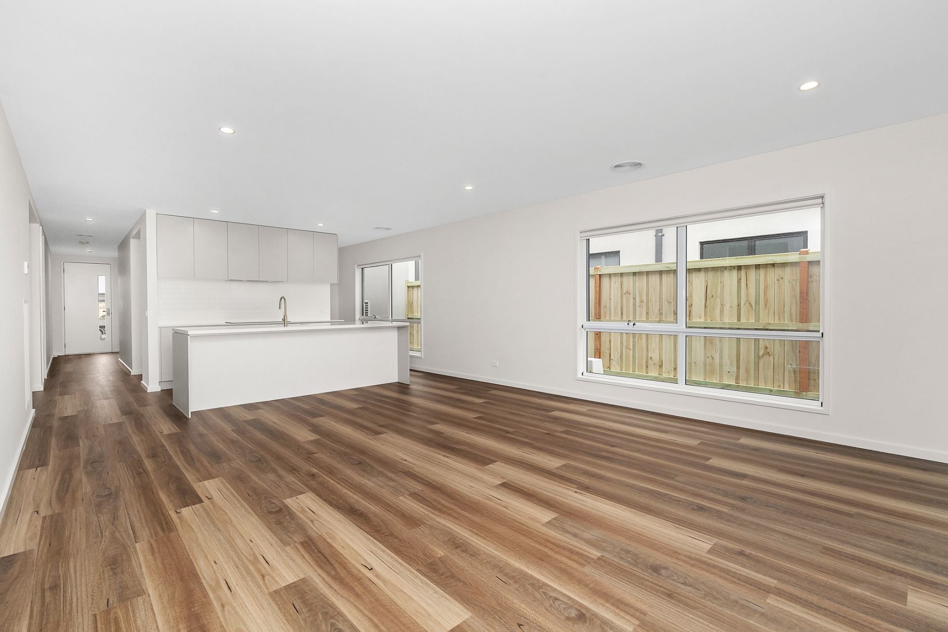 3 Flying Street, Sunbury, Sunbury - Thumbnail 2
