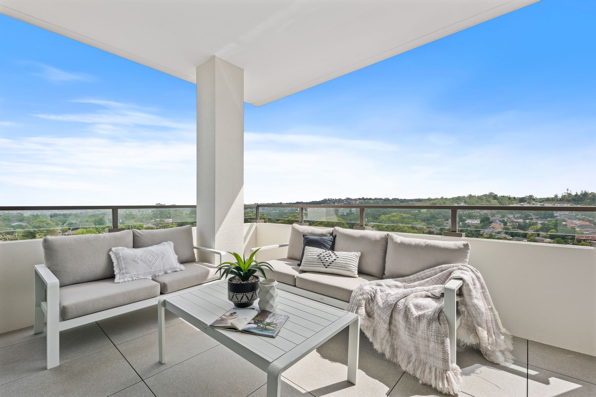 18 Garthowen Crescent, Castle Hill, Castle Hill - Thumbnail 5