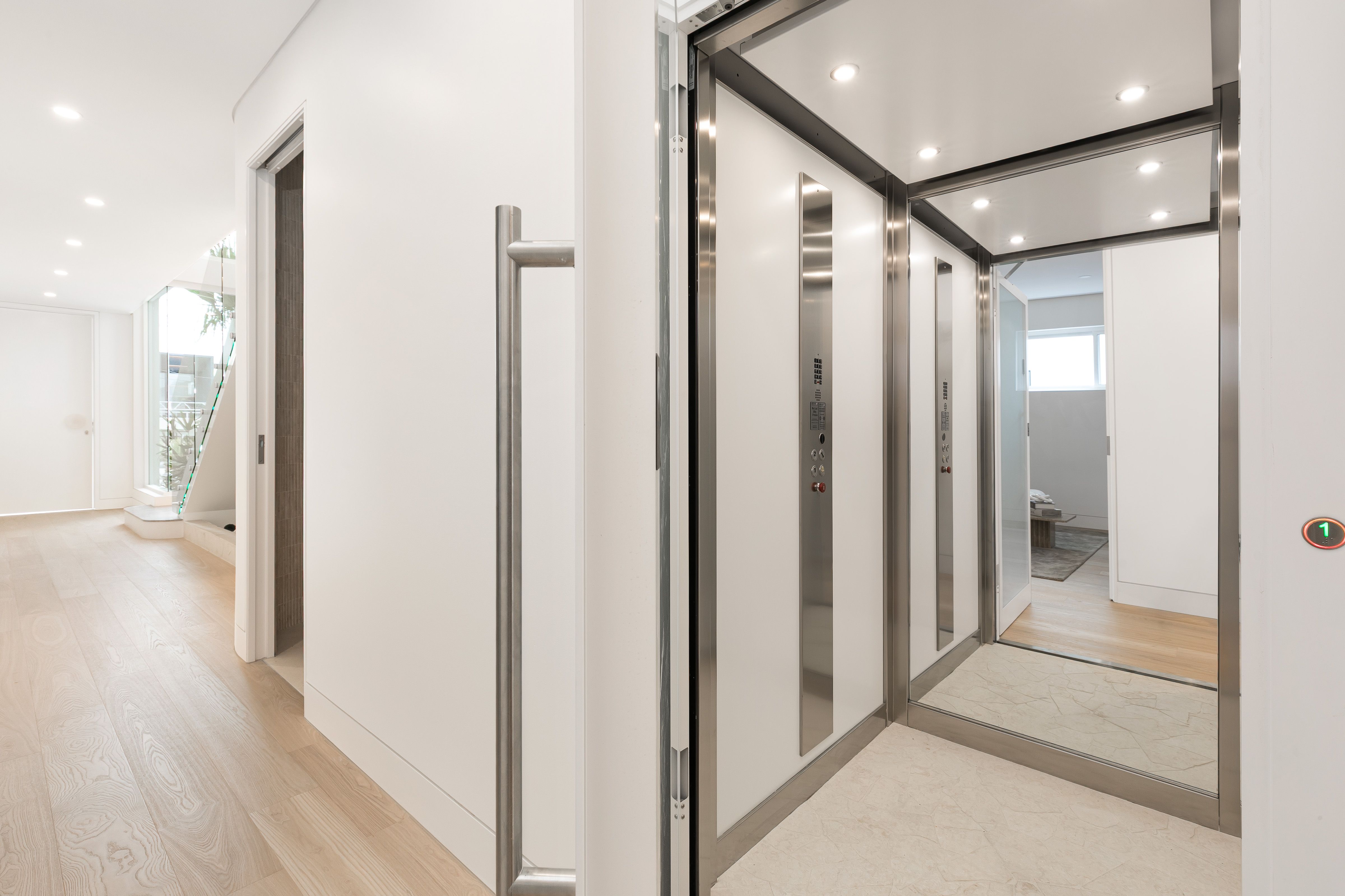 16b David Avenue CARINGBAH SOUTH 2229