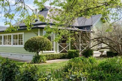 Bowral 123 Bowral Street