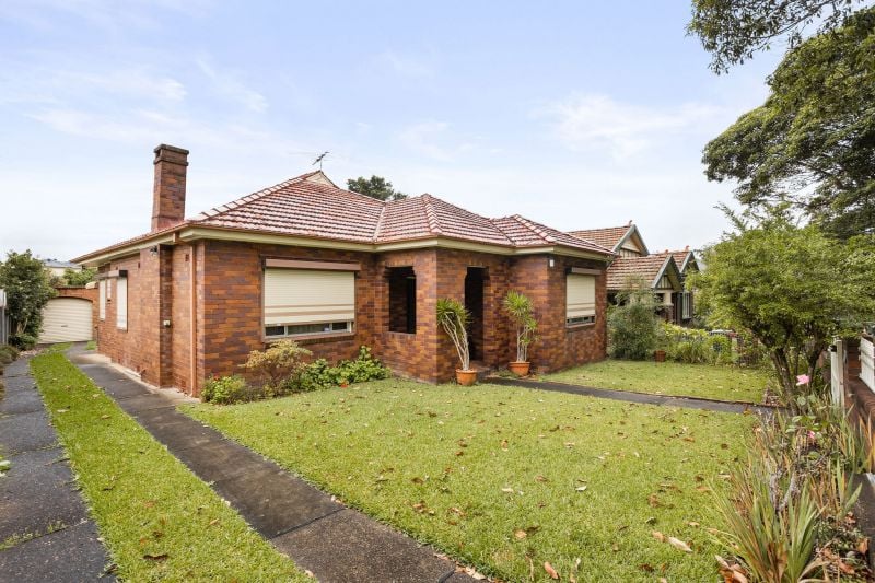 15 Corby Avenue, Concord