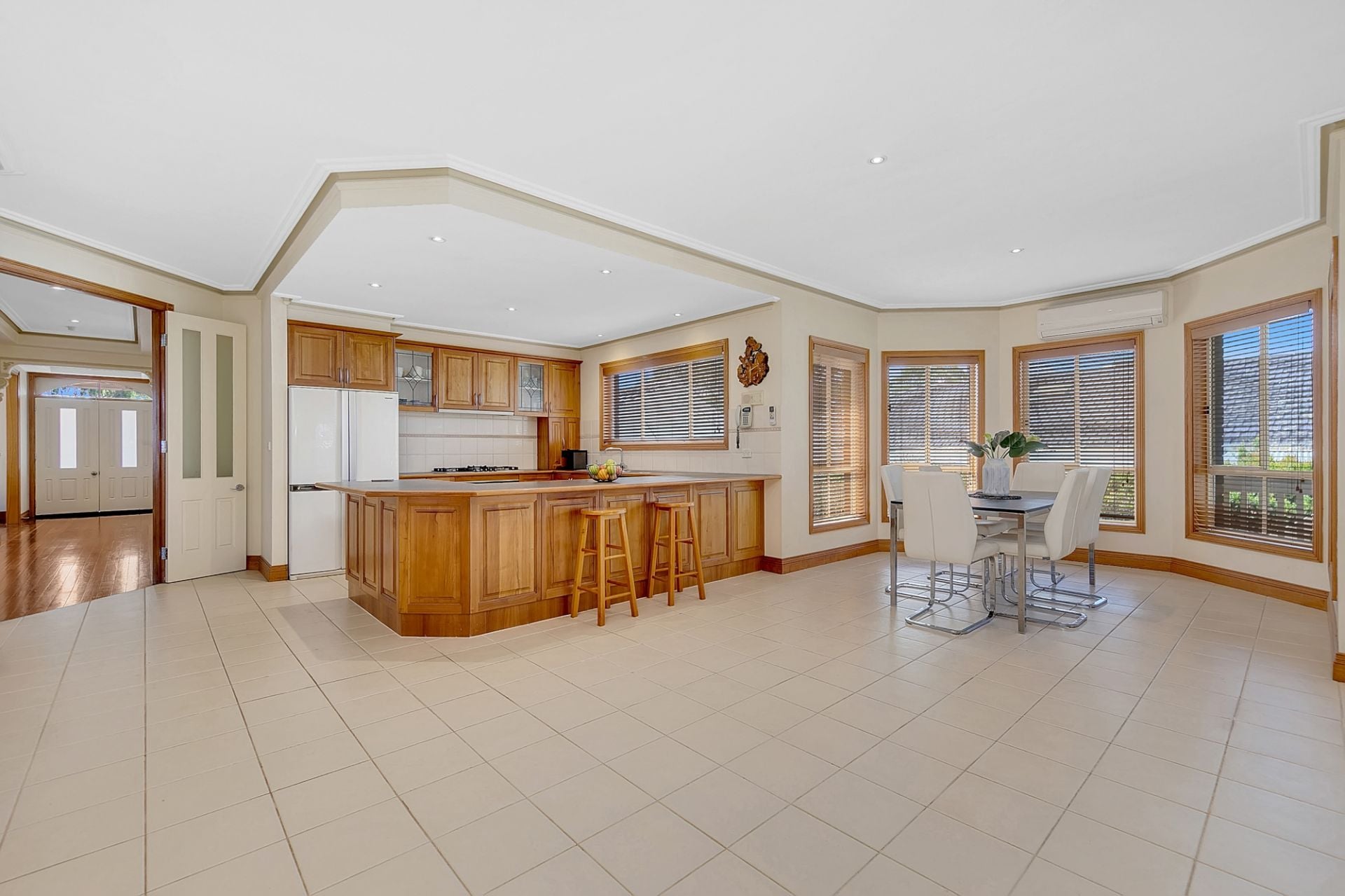 Supreme Family Living - plus downstairs self contained 