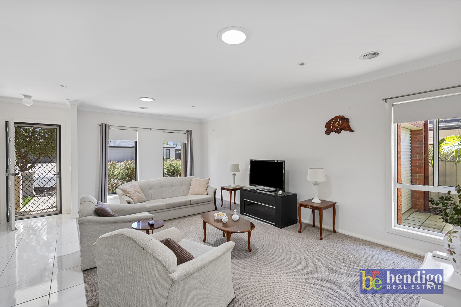 16 Priest Street White Hills VIC, Hills - Thumbnail 2