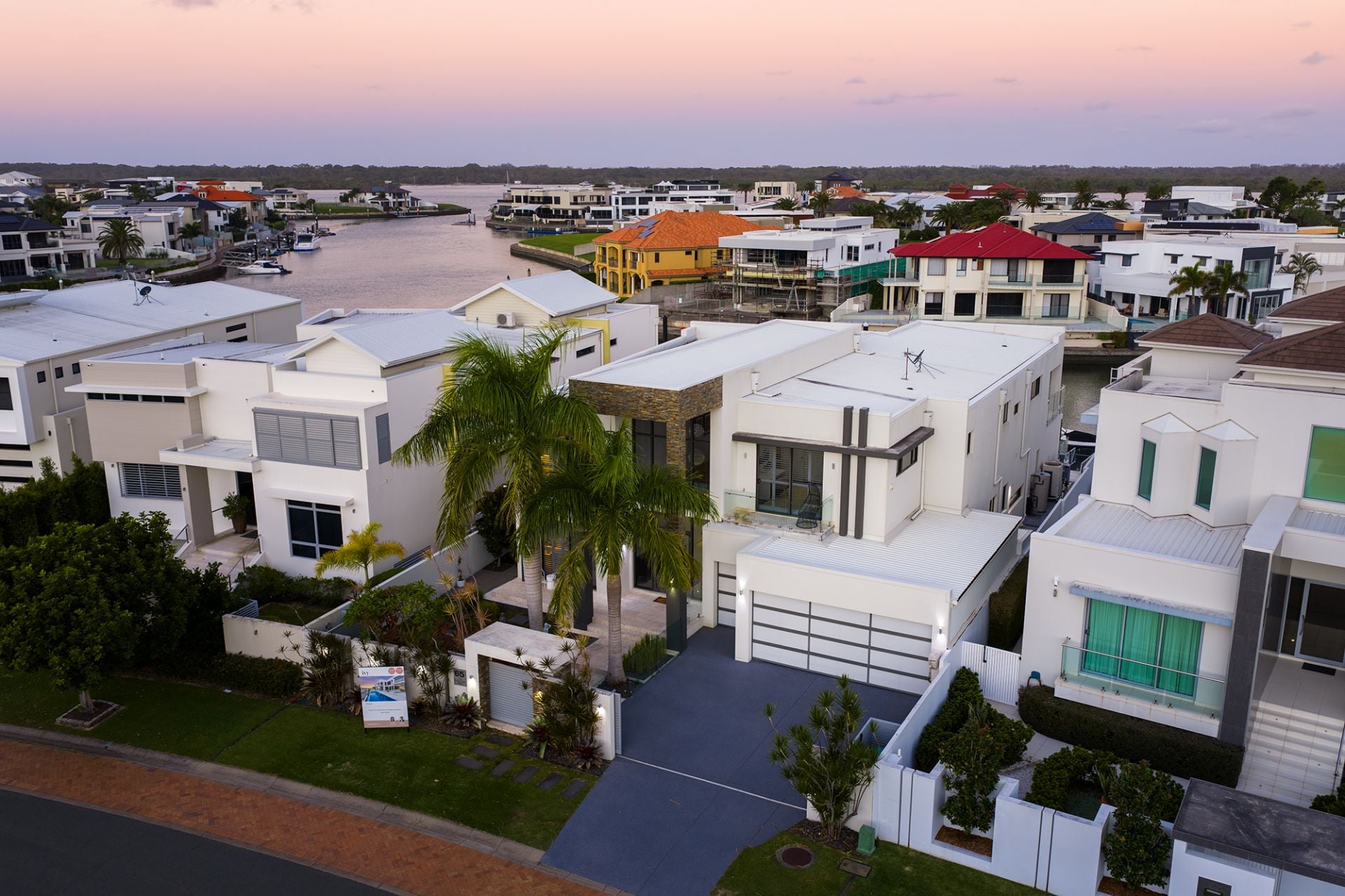 65 The Sovereign Mile, Sovereign Islands QLD 4216, Sovereign Islands - Thumbnail 2