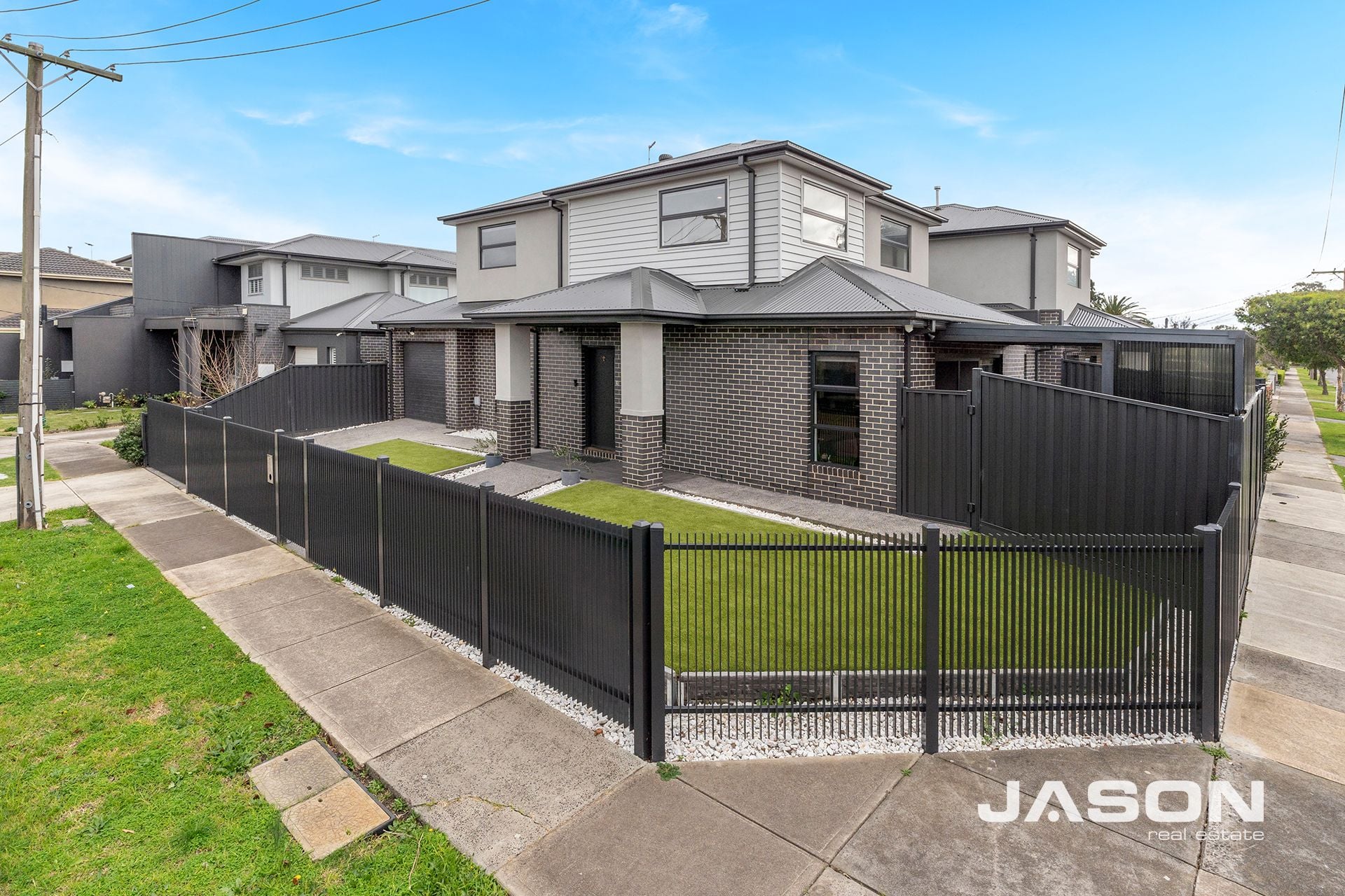 2 Kent Way, 2 Kent Way - Image 1