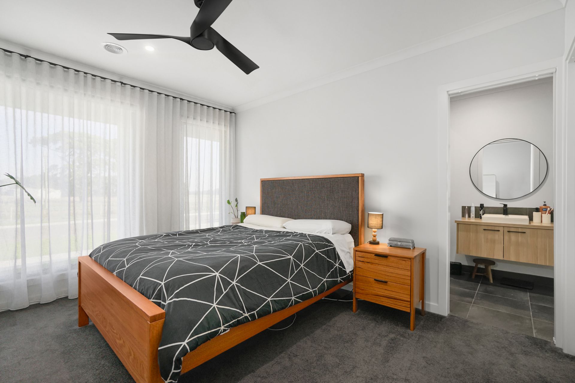 28  Mcleod  Crescent, Lucas, Lucas - Thumbnail 6