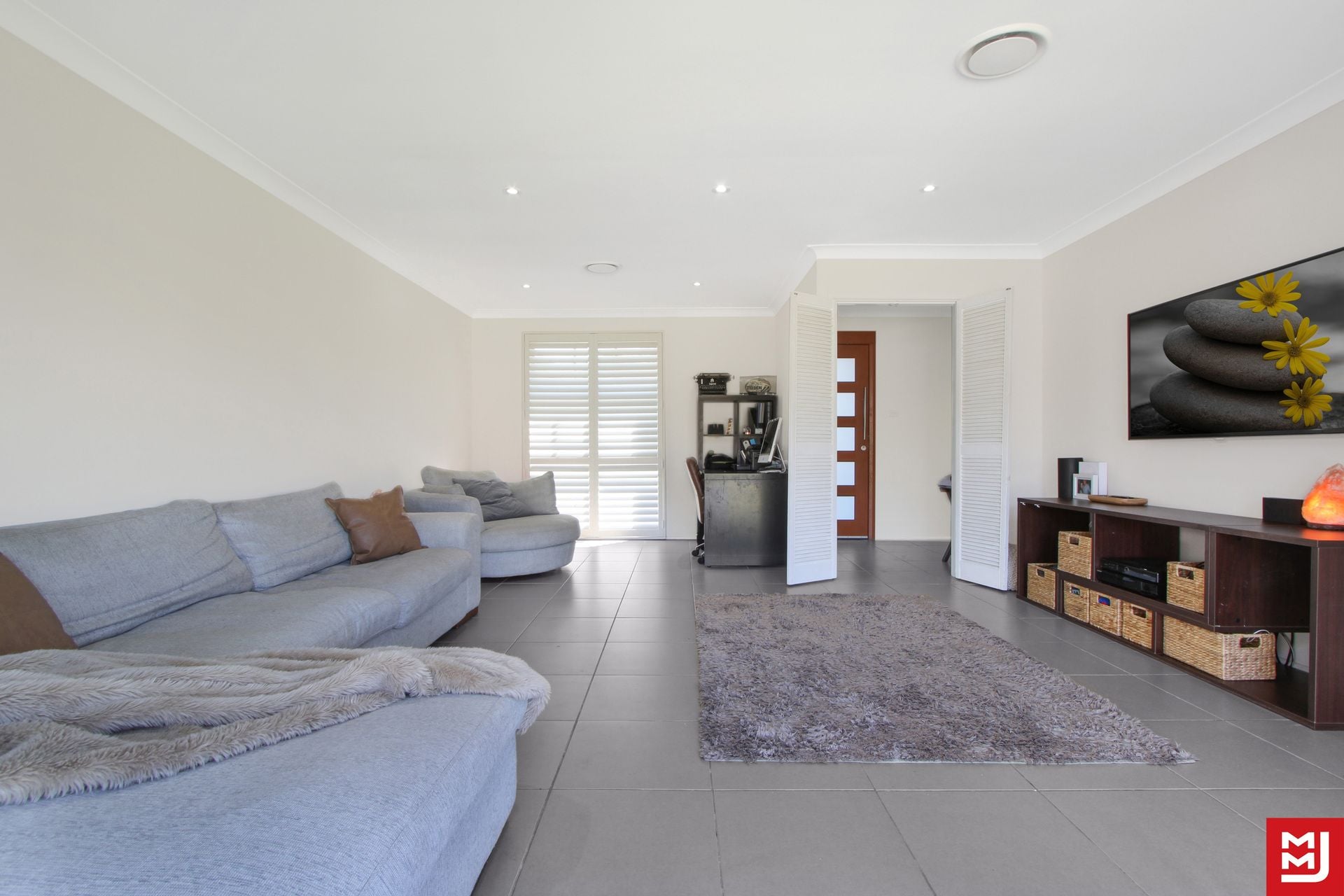 71 Deakin Street, Oak Flats - Thumbnail 3