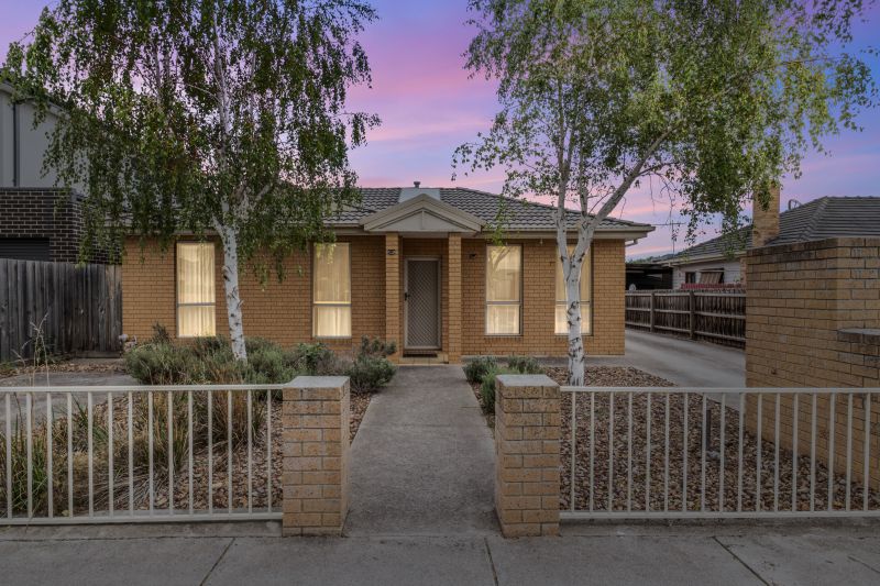 1/11 Richards Street, Lalor