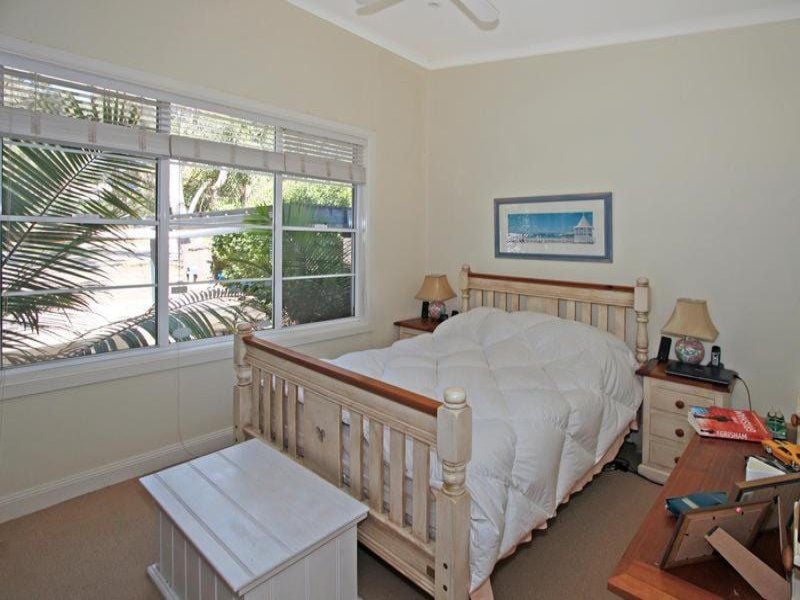 36 Georges River Crescent OYSTER BAY 2225