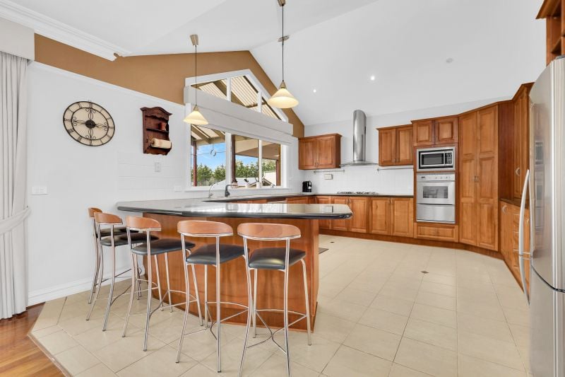 30 Forest Red Gum Drive, Mickleham