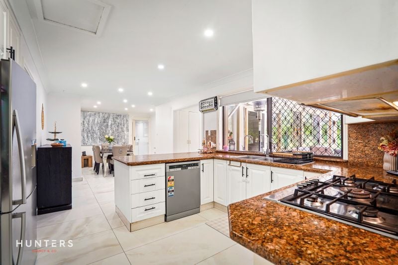 4 Elayne Place, Guildford