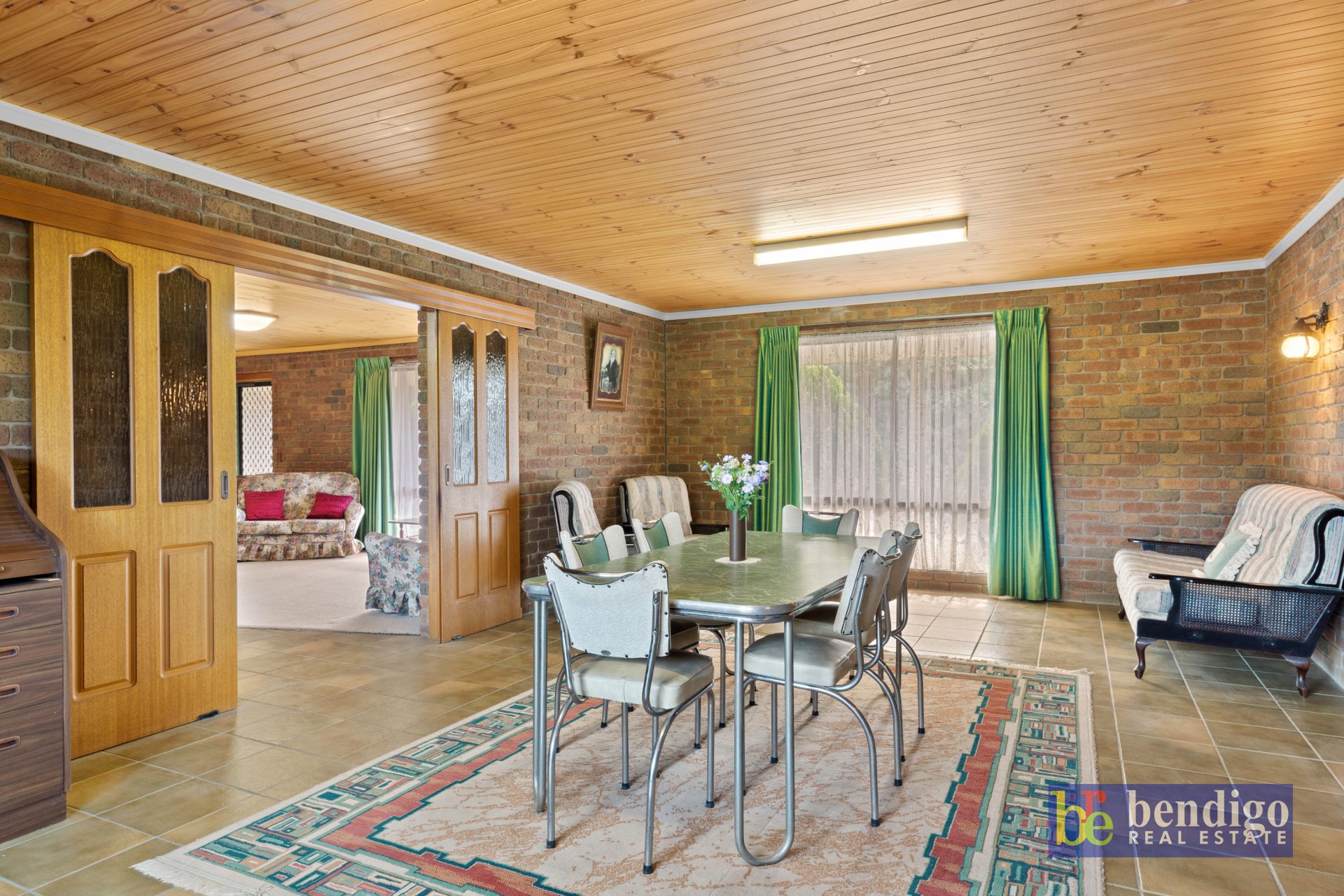 2 Melbury Court Epsom VIC, Epsom - Thumbnail 4