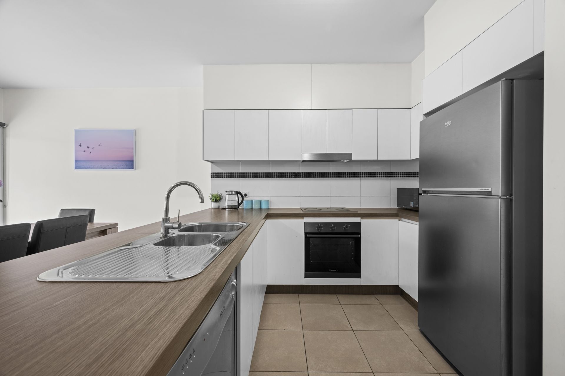 Spacious And Stylish, Welcome To The Cotters In Epping