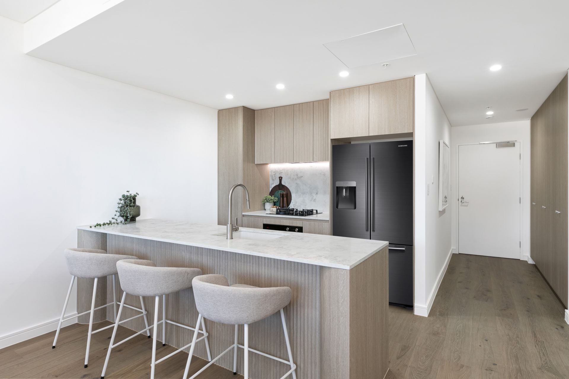 1 Hinkler Avenue, Caringbah, Caringbah - Thumbnail 4