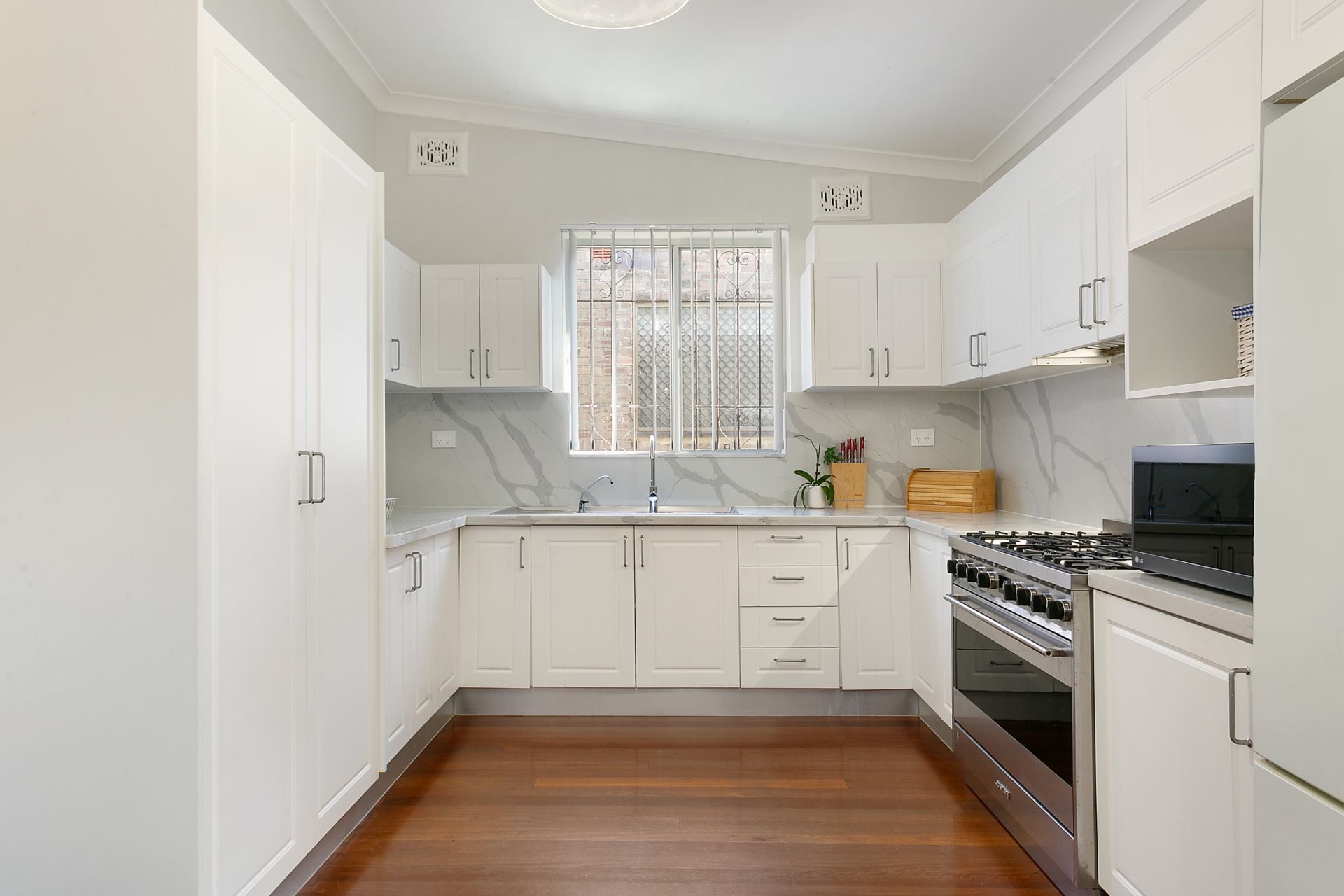 19 Warren Road Marrickville NSW, Marrickville - Thumbnail 6