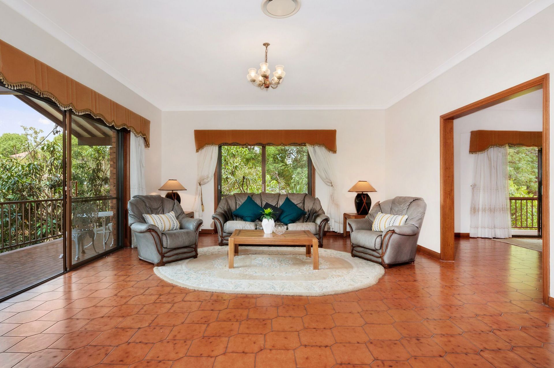 6 Katrina Court, Normanhurst, Normanhurst - Thumbnail 3