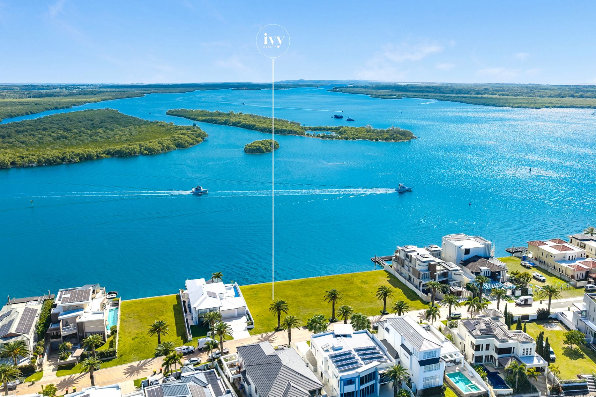 21 Knightsbridge Parade West, Sovereign Islands - Image 1