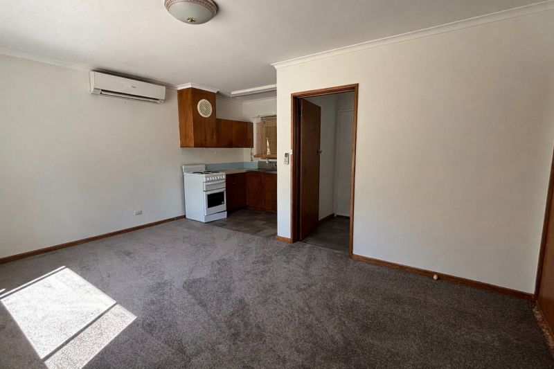 2/79 Hargraves Street, Castlemaine - Thumbnail 3