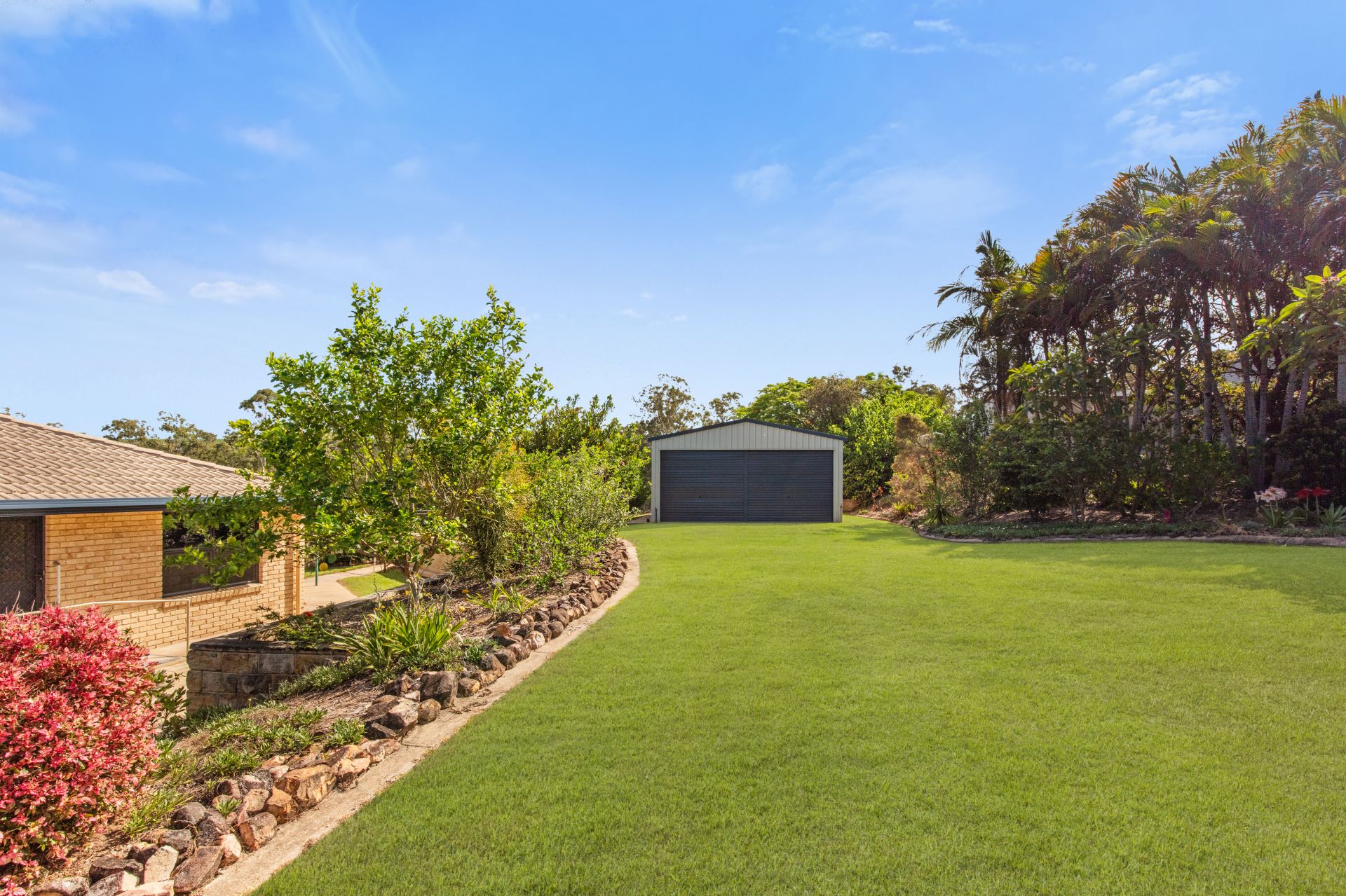 3 Farmborough Court, Southside - Thumbnail 3