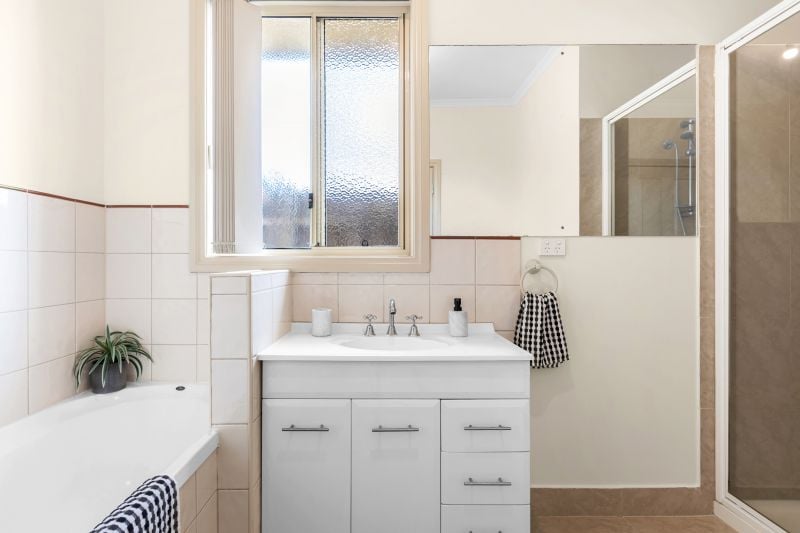 2/5 Delaware Street, Reservoir