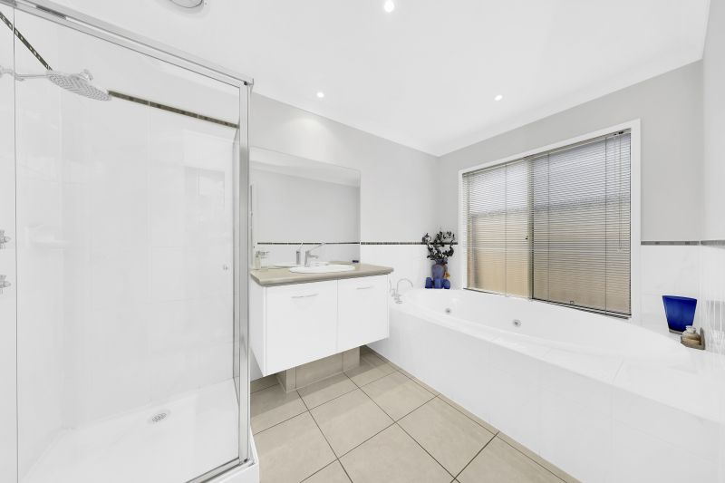 76 Axminster Drive, Craigieburn