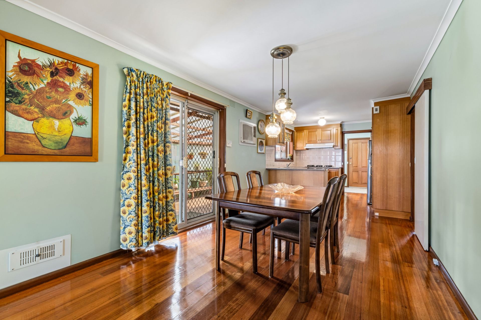Family Comfort In A Prime Lalor Location
