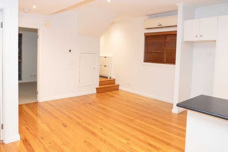 2/58 Livingstone Street, Coburg North