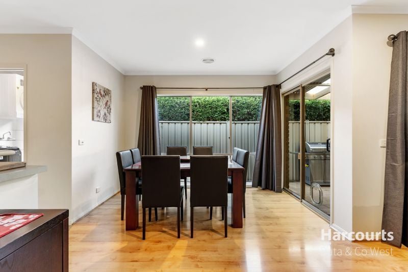 34 Blakeville Drive, Caroline Springs