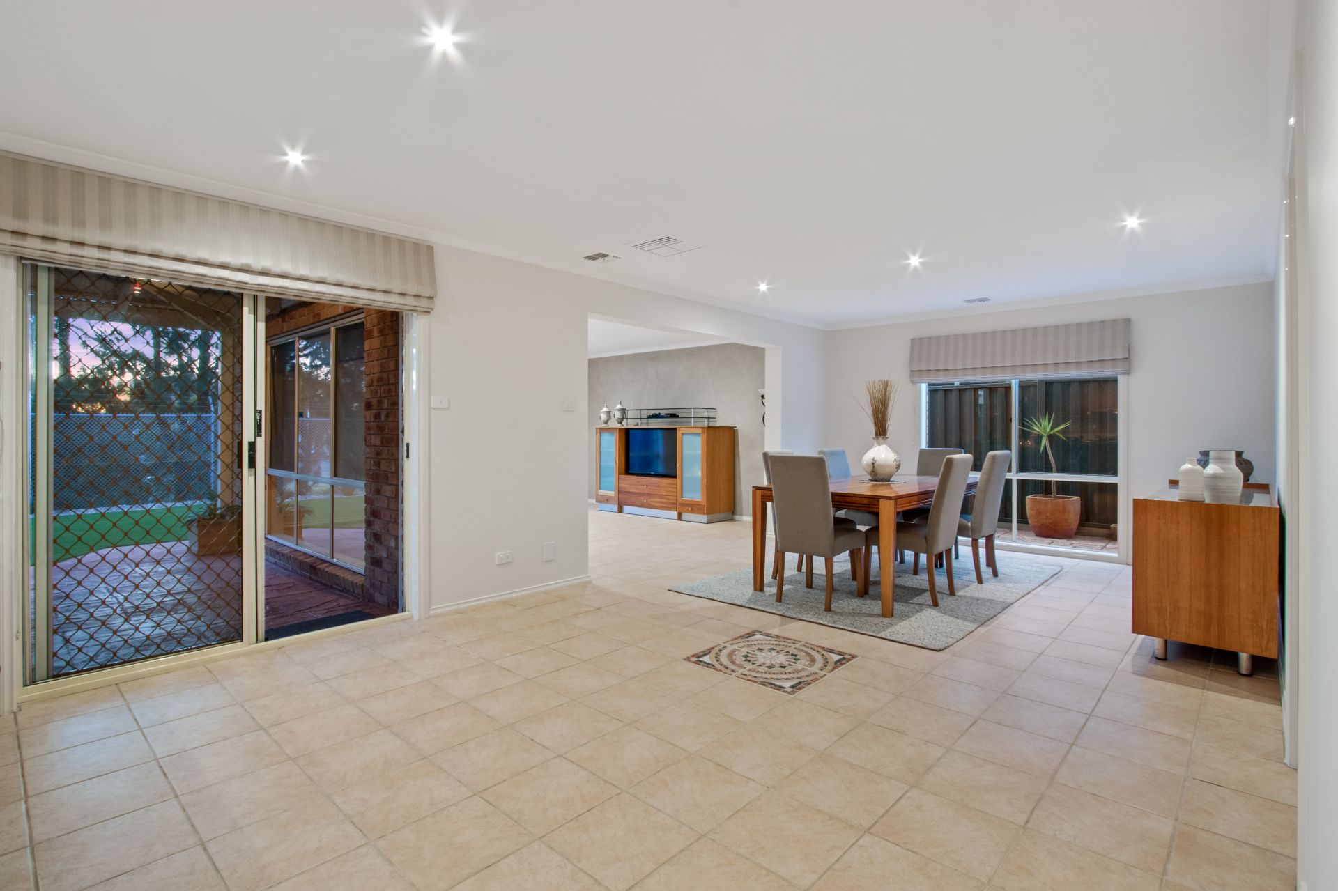 Display Home Standards
OFFERS CLOSE BY 21st OCTOBER @ 6PM (Unless Sold Prior)